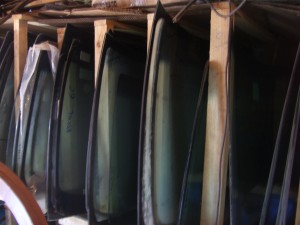 Francisco Parabrisas prestadores de Servicio tecnico en Chile en Maip&uacute; |  Reparacion e Instalacion de Parabrisas Parabrisas LyG Vidrios para autos, vidrios para vehiculos parabrisas