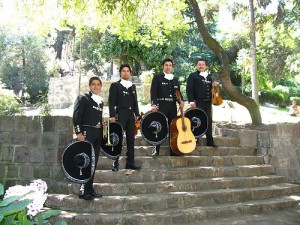 Mariachi Chile Mexico prestadores de Servicio tecnico en Chile en Lo Espejo |  Grupo de mariachis 7279788, Mariachis, Charros, serenatas, rancheras... a domicilio..!!