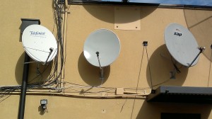 VALPONET SATELITALES prestadores de Servicio tecnico en Chile en Valpara&iacute;so |  Tecnico instalacion, antenas claro telmex telefonica directv 53703350, Instalaciones antenas satelitales movistal llamar al 53703350