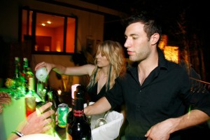 inia prestadores de Servicio tecnico en Chile en Renca |  Tenemos el agrado de ofrecer garzones a domicilio 08-8291797 serviciodemozo, experiencia de sus garzones, desarrollando as&iacute; nuevos conceptos 