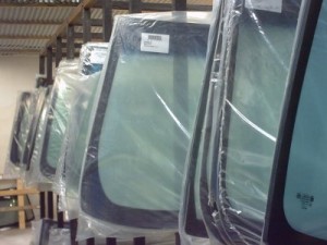 PARABRISAS EXPRESS prestadores de Servicio tecnico en Chile en &Ntilde;u&ntilde;oa |  PARABRISAS INASTILLABLES IMPORTADOS., TODO TIPO DE VIDRIOS CURVOS Y PLANOS AUTOMOTRICES.