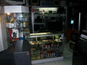 JORGECASTILLO R. prestadores de Servicio tecnico en Chile en Santiago |  TALLER DE ELECTRONICA INTEGRADA AFINA EQUIPOS DE SONIDO, SERVICIO TECNICO TELERAMA REPARA AMPLIFICADORES CATEDRAL 1980